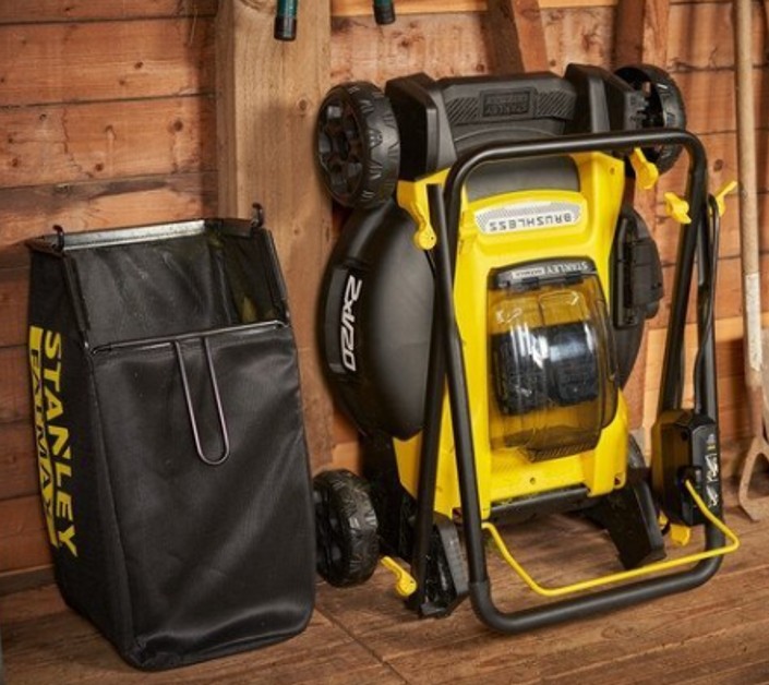 TONDEUSE V20 2X4.0AHLI 51CM MAX.750M2 -ART.SFMCMW2651M-QW- STANLEY